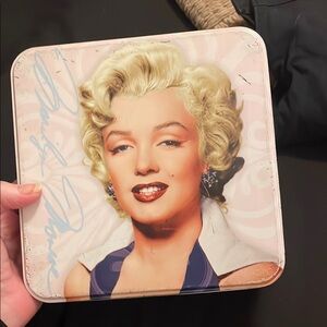 Marilyn Monroe Tin Box - Cream and Blue